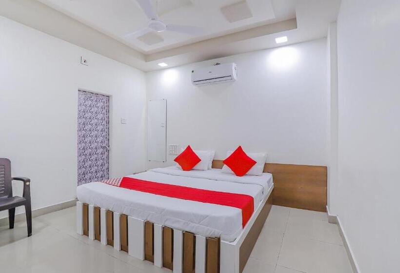 Hotel Oyo 80936  Maldhari