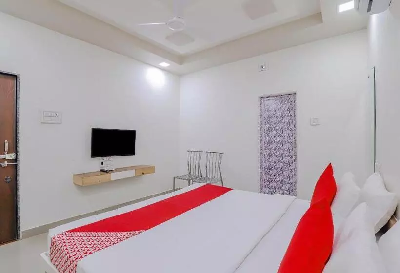 ホテル Oyo 80936  Maldhari