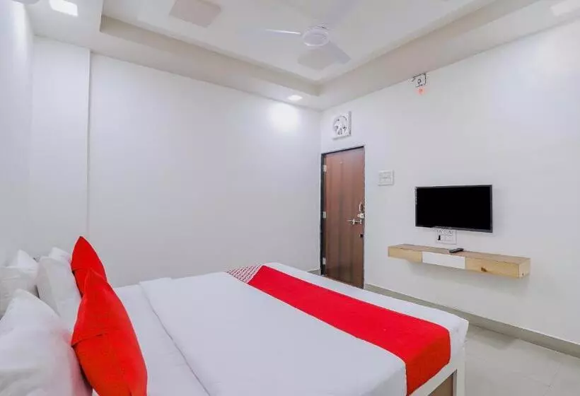 ホテル Oyo 80936  Maldhari