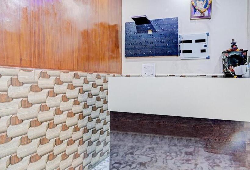 هتل Spot On 80511 The Dwivedi Inn