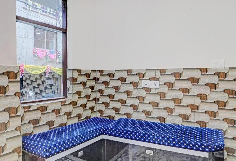 هتل Spot On 80511 The Dwivedi Inn