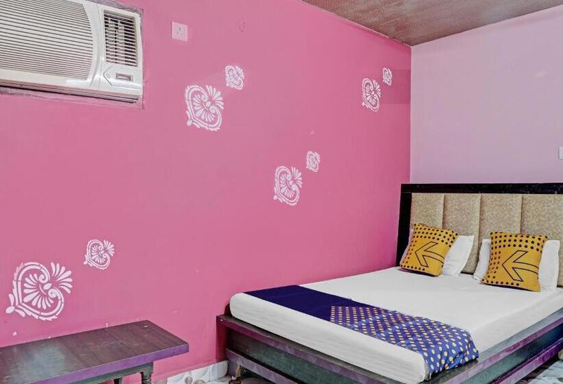 هتل Spot On 80511 The Dwivedi Inn