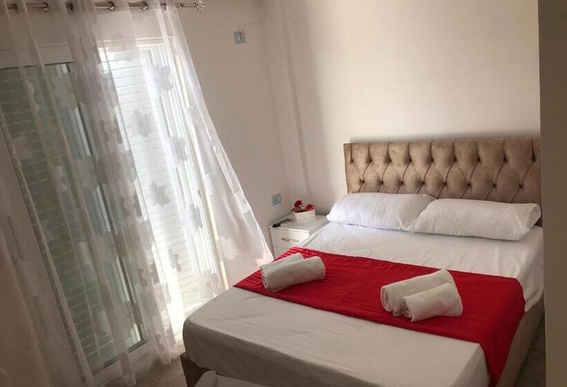 פנסיון Elton Tafa Guesthouse