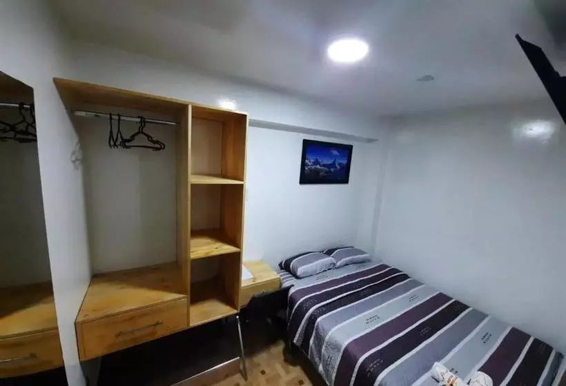 پانسیون Hostal Estrellas