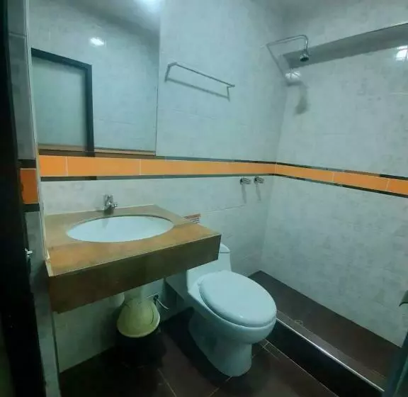 پانسیون Hostal Estrellas