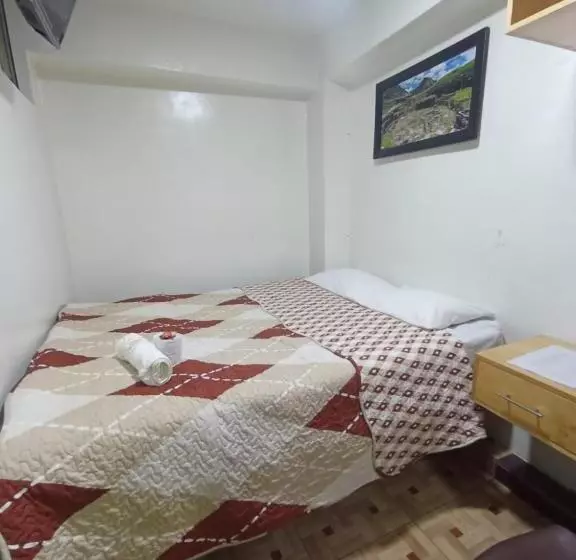 پانسیون Hostal Estrellas