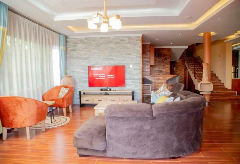 پانسیون Savannah Suites