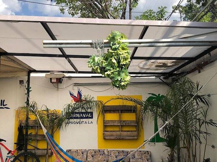 پانسیون Casa Internacional Querétaro