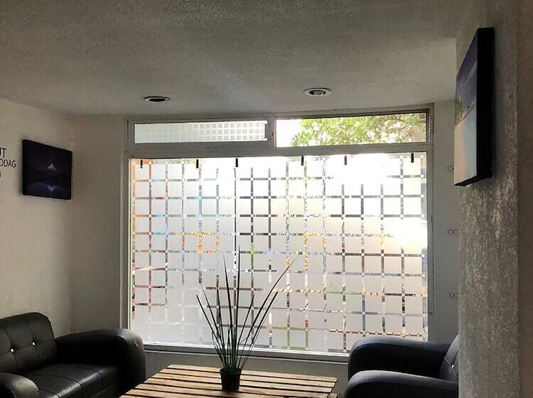 پانسیون Casa Internacional Querétaro