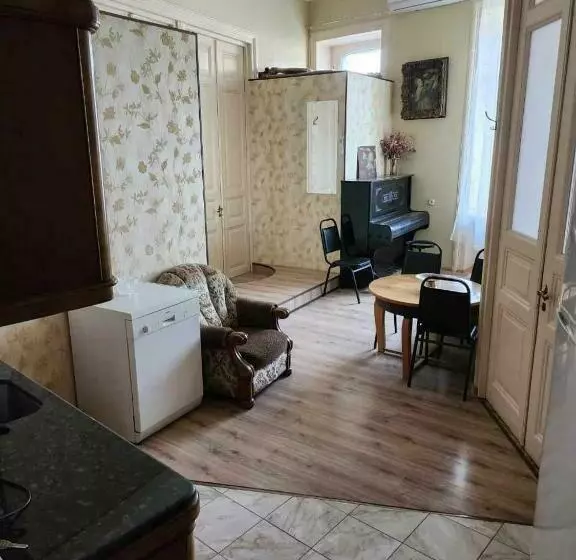 پانسیون Guesthouse Nino