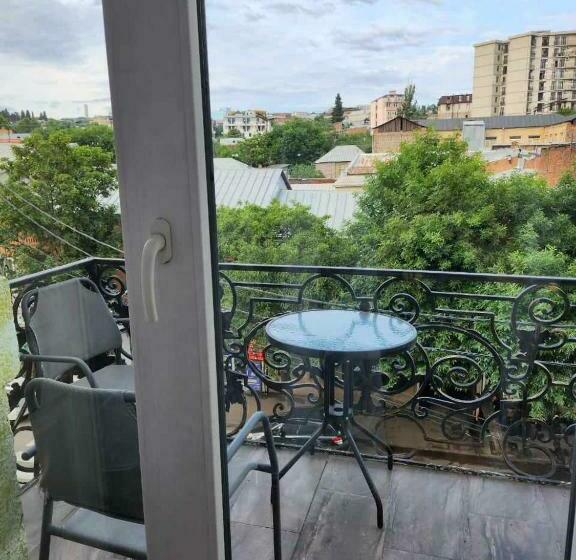 پانسیون Guesthouse Nino