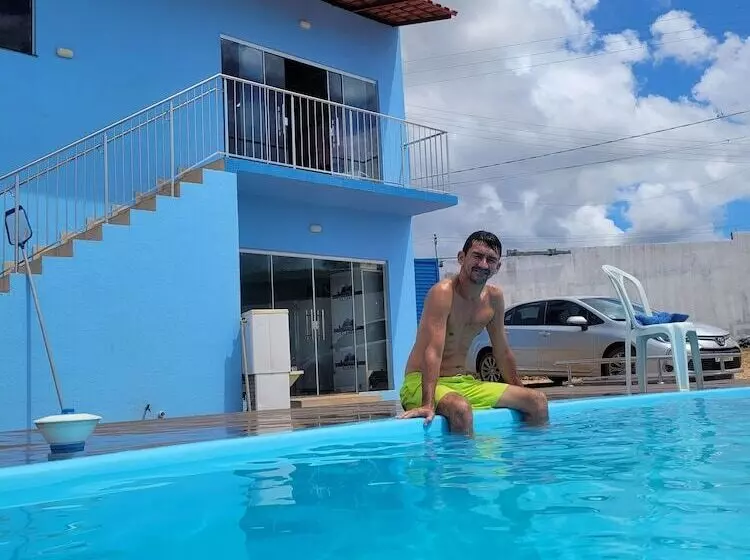 ペンション Pousada Alemk