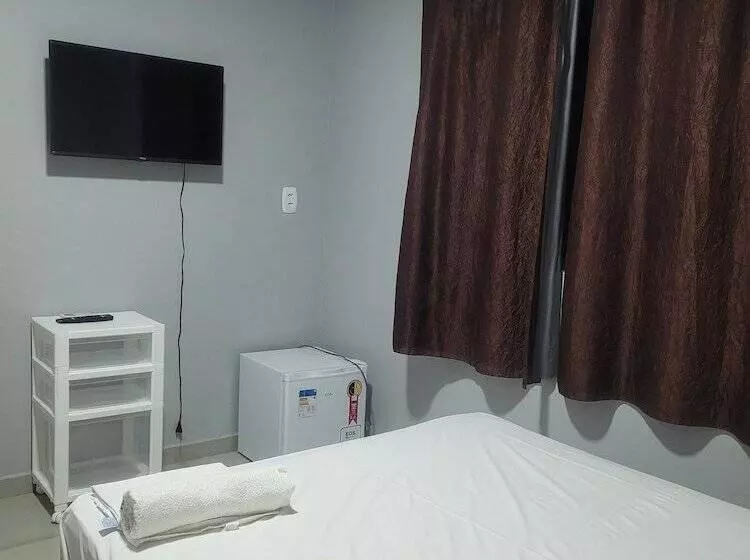 ペンション Pousada Alemk