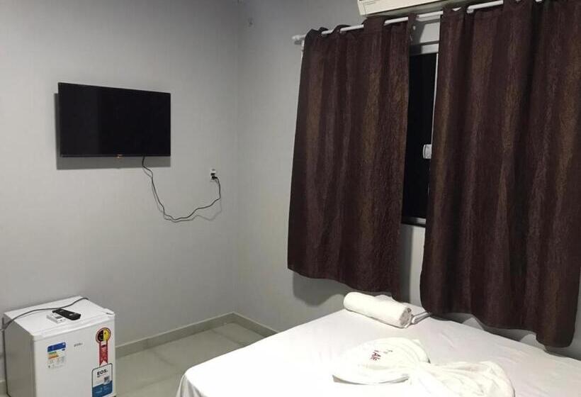 פנסיון Pousada Alemk