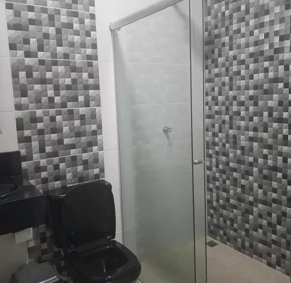 ペンション Pousada Alemk