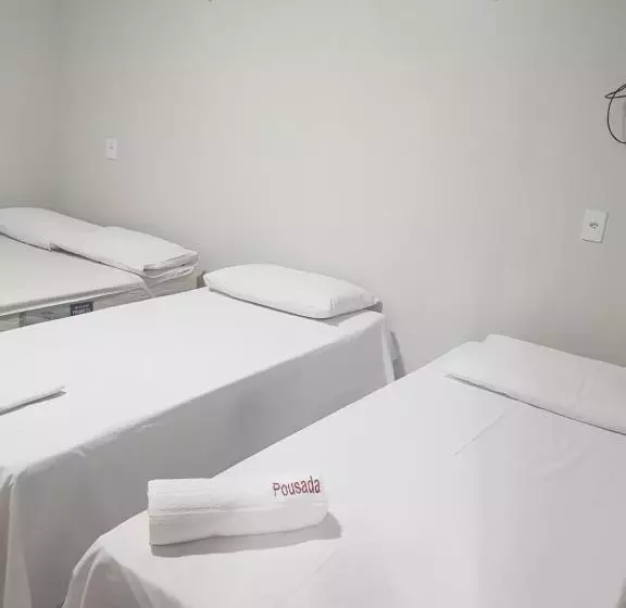 ペンション Pousada Alemk