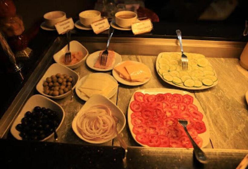 Пансион Room In Apartment   Best Westerln Plus Deluxe Suite