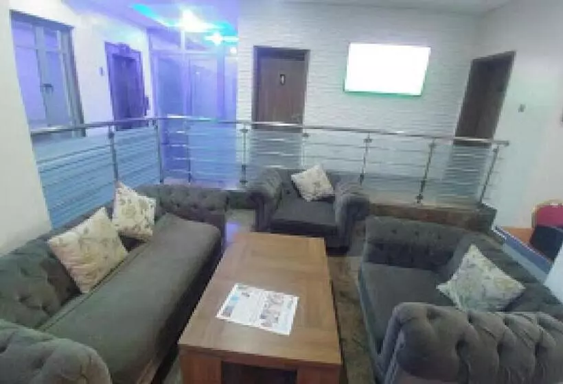 پانسیون Room In Apartment   Best Westerln Plus Deluxe Suite