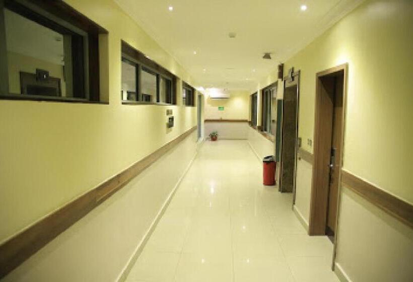 Пансион Room In Apartment   Best Westerln Plus Deluxe Suite