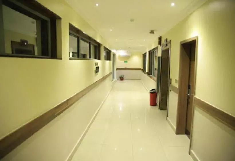 پانسیون Room In Apartment   Best Westerln Plus Deluxe Suite