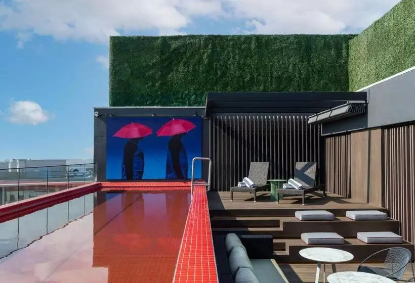 Radisson Red Hotel Johannesburg Rosebank