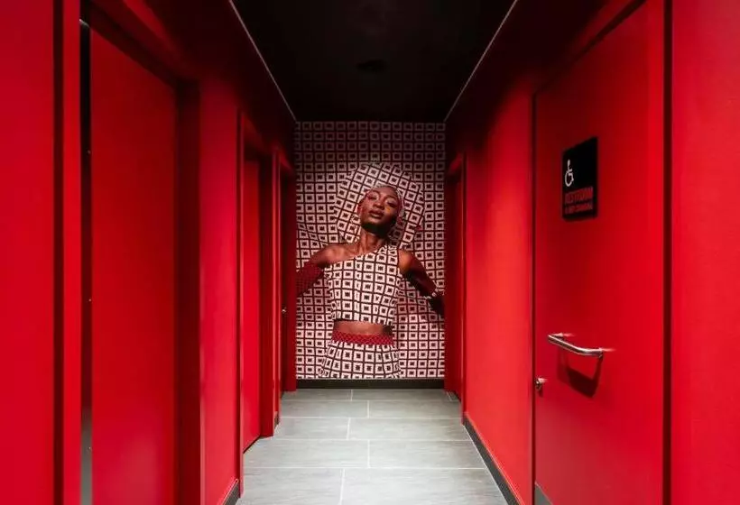 Radisson Red Hotel Johannesburg Rosebank