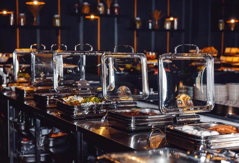 هتل Alliance Palace Batumi