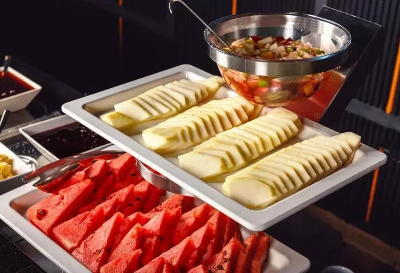 هتل Alliance Palace Batumi