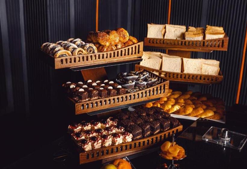 هتل Alliance Palace Batumi