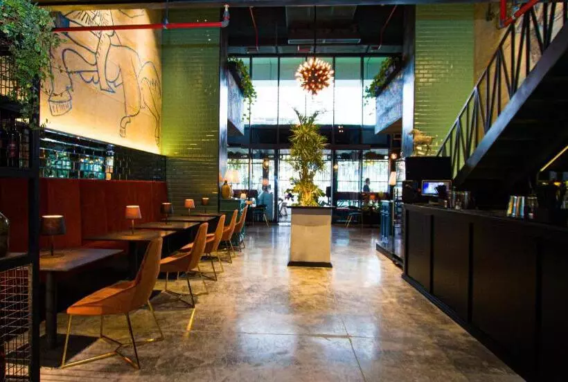 هتل Alliance Palace Batumi