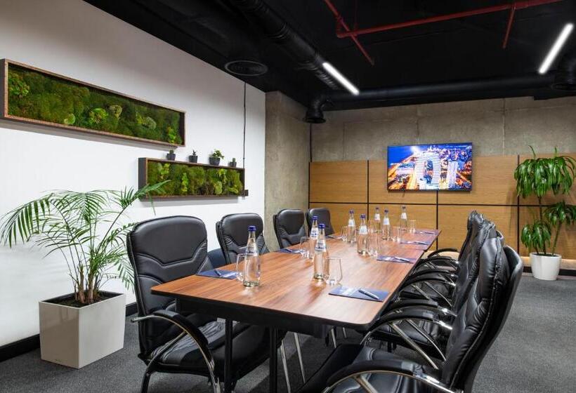 هتل Alliance Palace Batumi