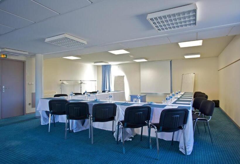 בית מלון כפרי Aka Lodge Lyon Eurexpo Arena Stadium