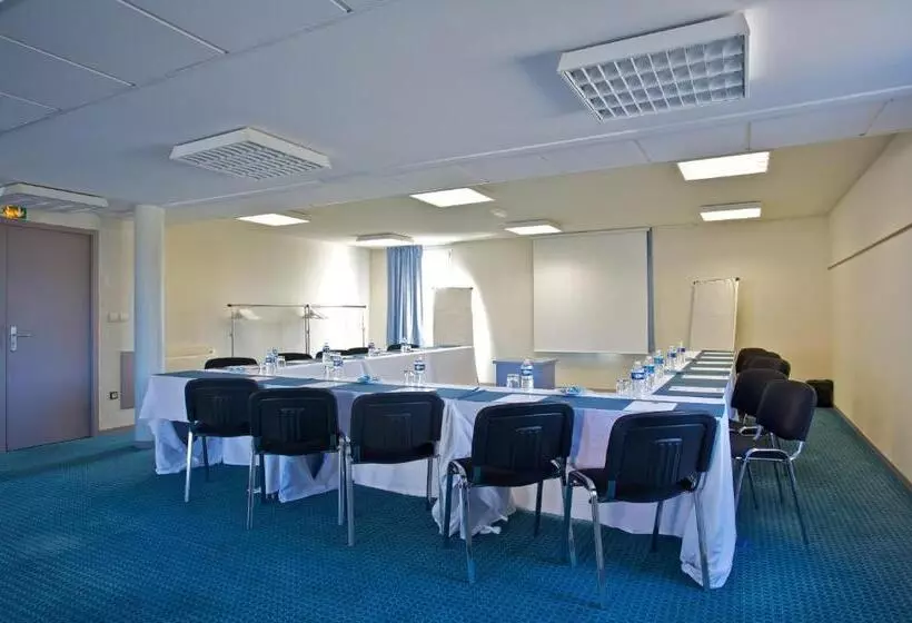 호텔 Aka Lodge Lyon Eurexpo Arena Stadium