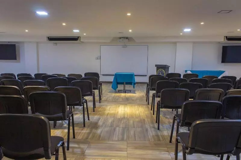 Azor Hotel Cali Versalles