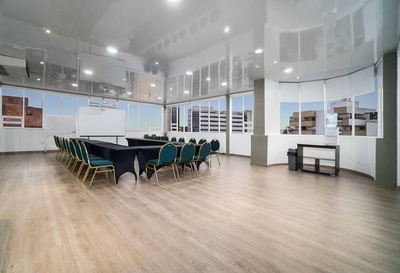 Azor Hotel Cali Versalles