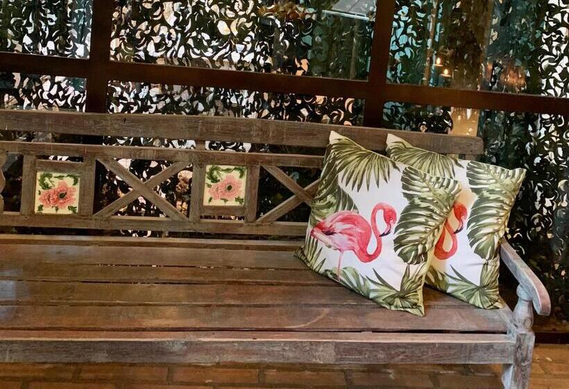 Отель Beaumanoir Small Luxury Boutique