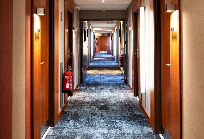 فندق Best Western Plus Hôtel Colbert