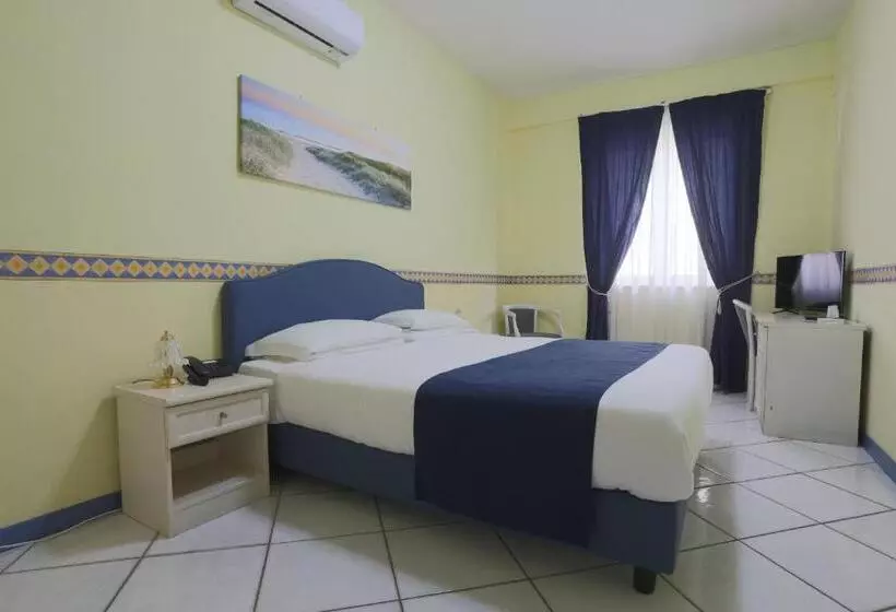 هتل Centro Congressi Polo Nautico