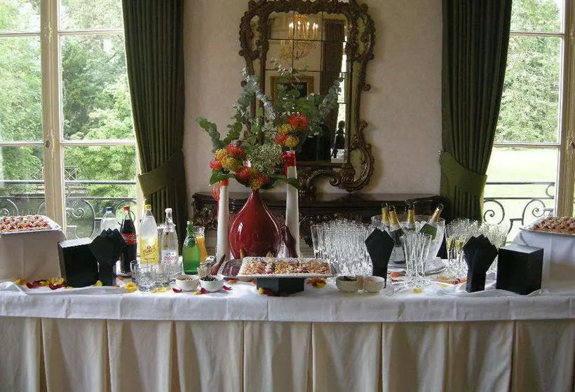 Отель Chateau Saint Just