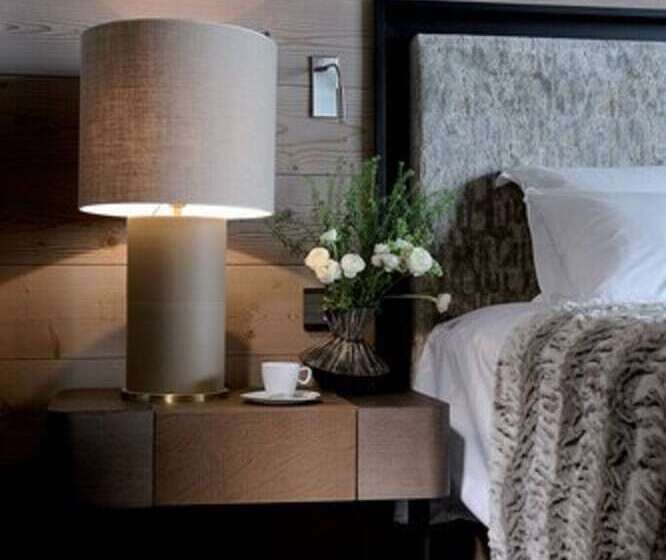 ホテル Grandes Alpes