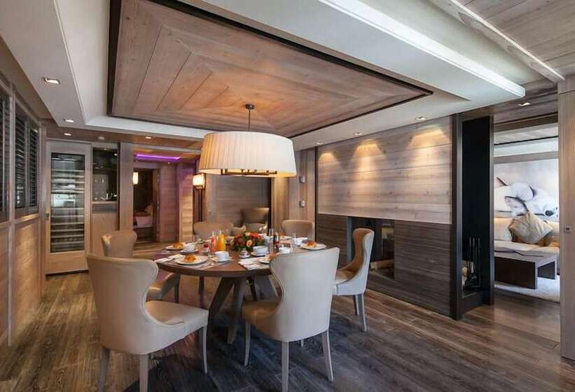 ホテル Grandes Alpes