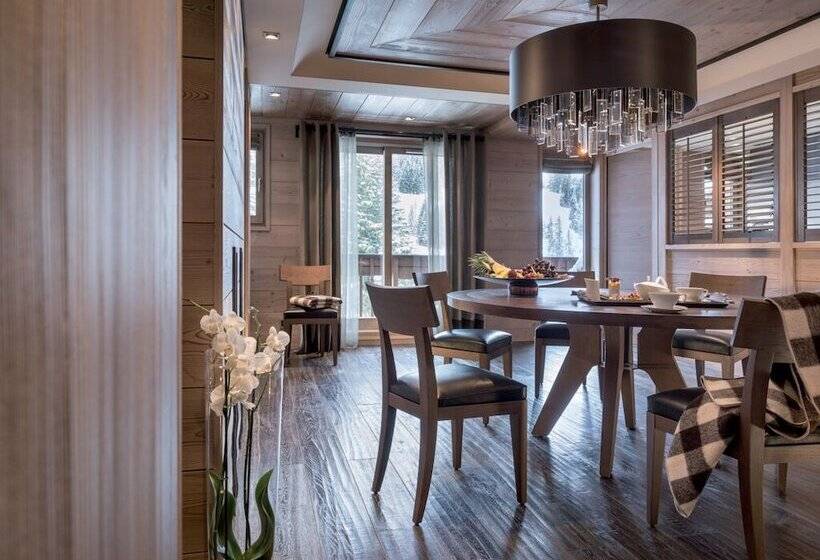 ホテル Grandes Alpes