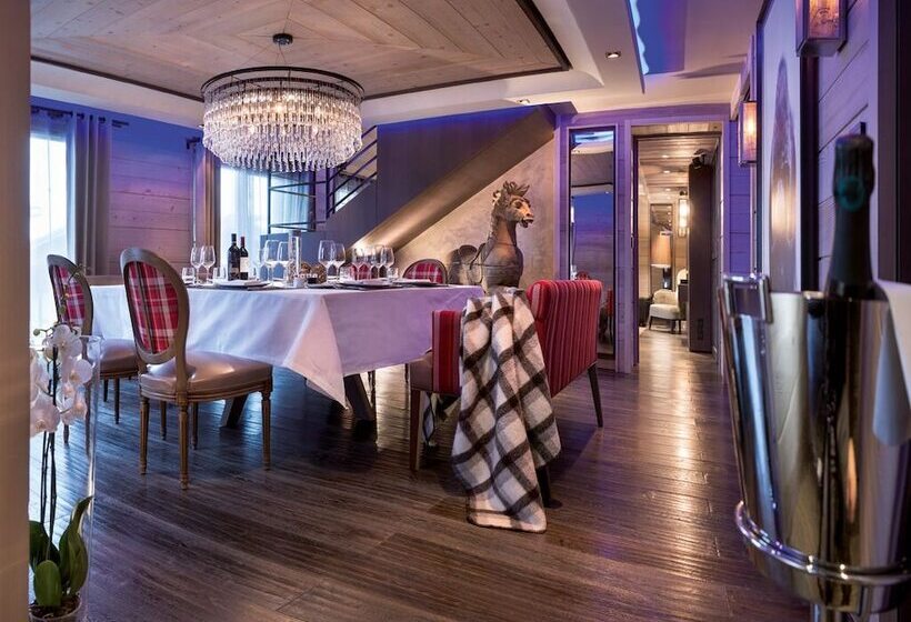 ホテル Grandes Alpes