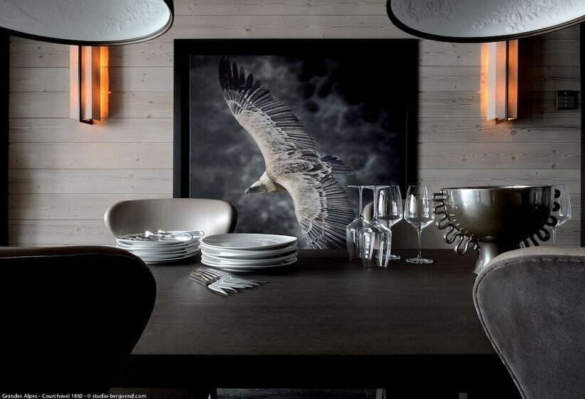 ホテル Grandes Alpes