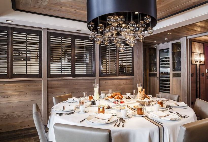 ホテル Grandes Alpes