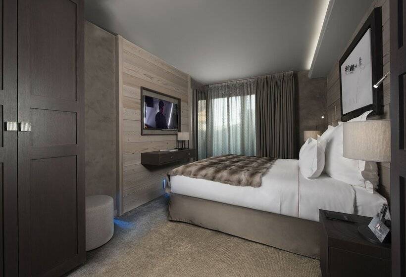 ホテル Grandes Alpes