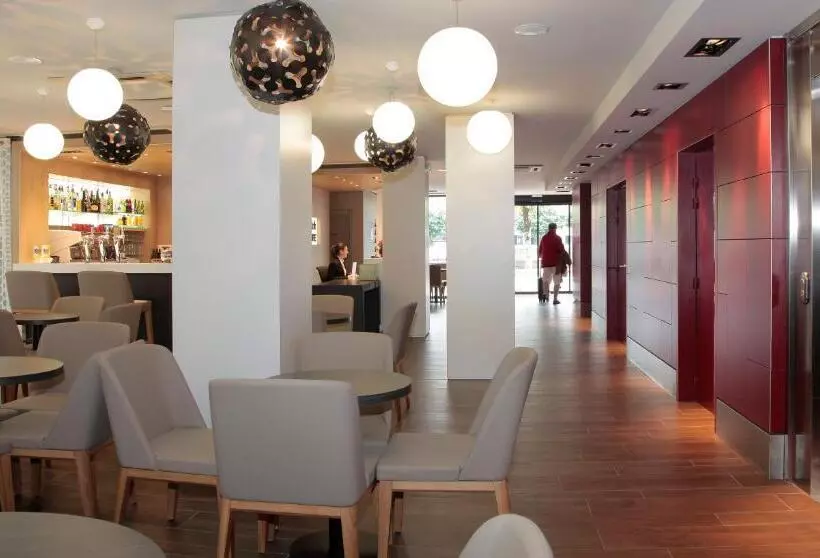 Отель Hôtel Beau Site