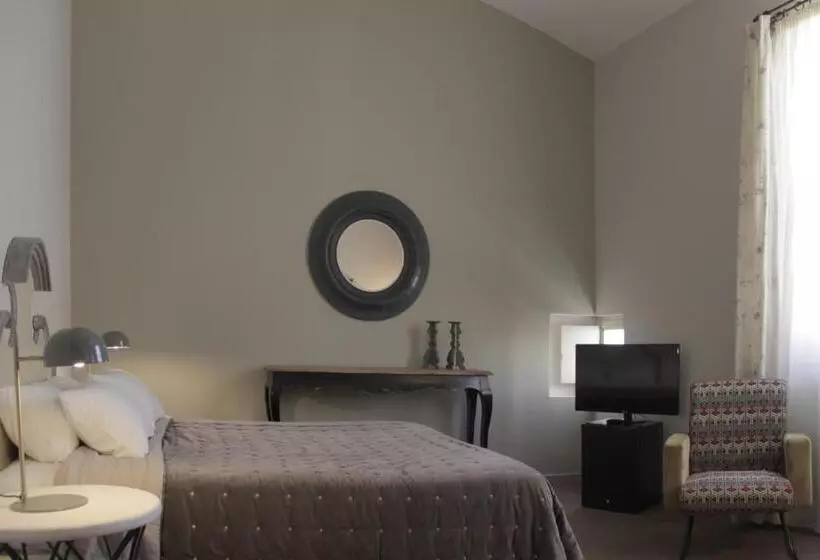 فندق Hôtel De L Amphithéâtre