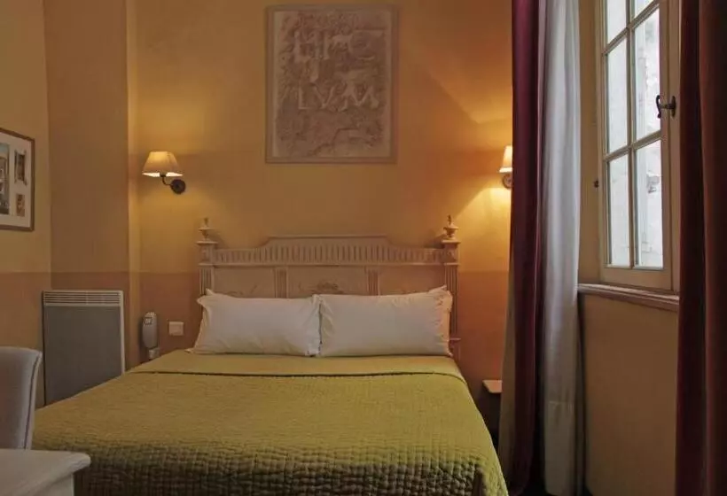 فندق Hôtel De L Amphithéâtre