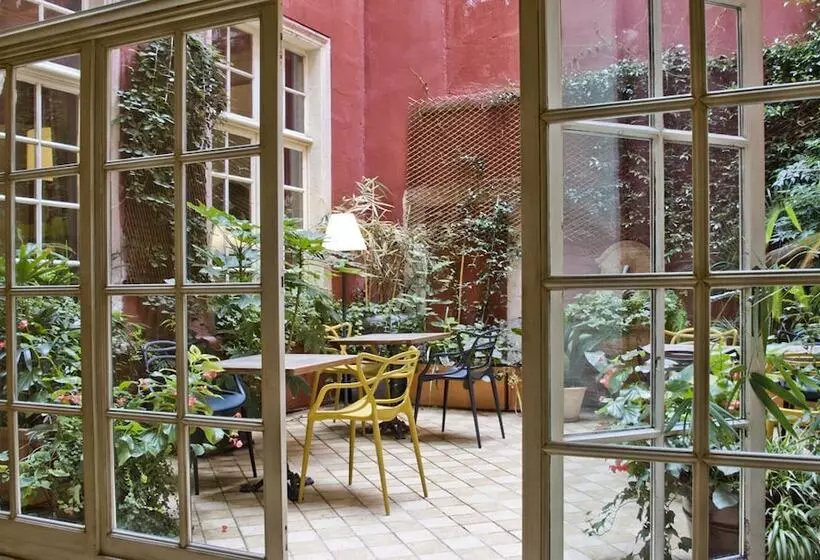 فندق Hôtel De L Amphithéâtre